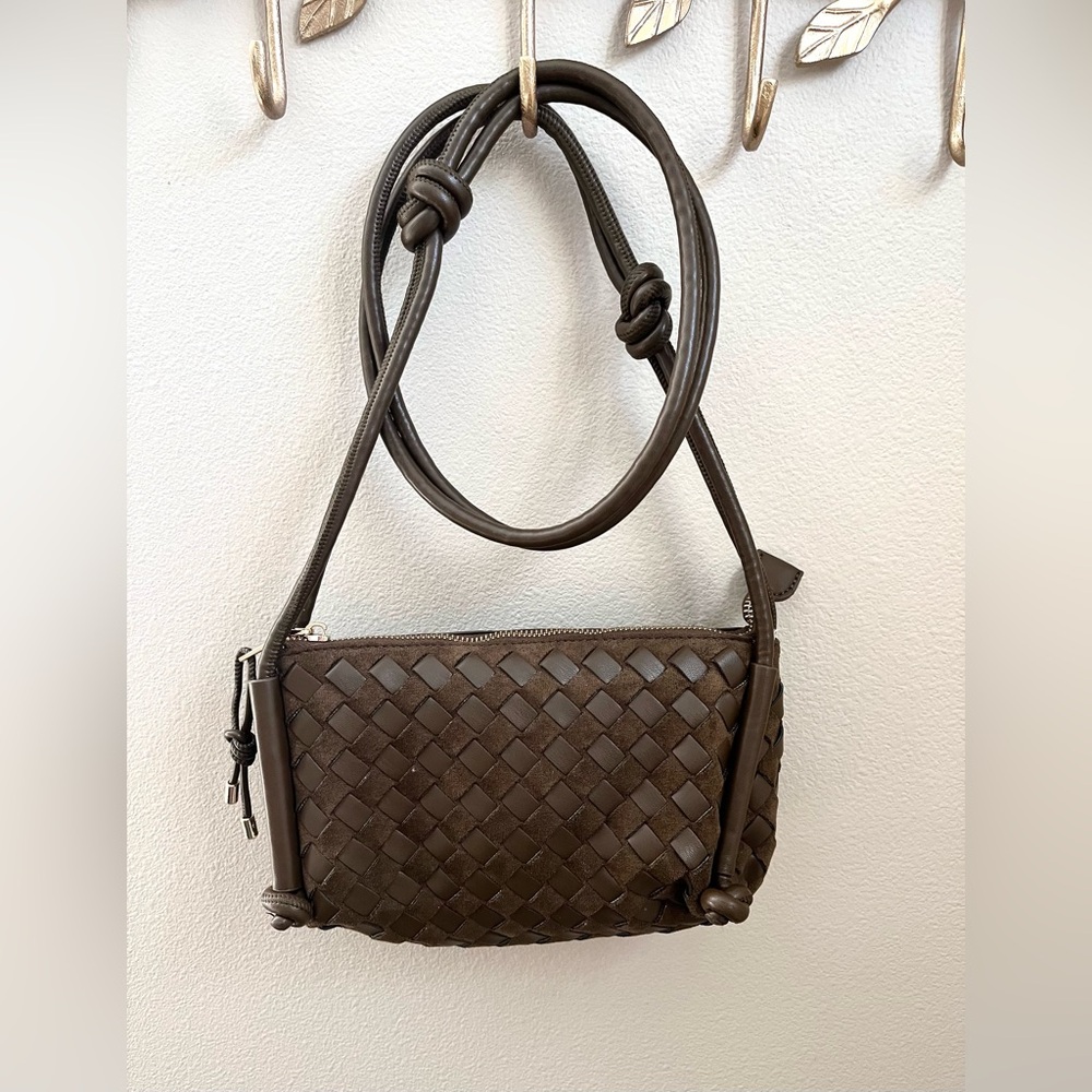 Anthropologie - Dolce Vita Meryl Woven Crossbody Bag - Picture 2 of 5